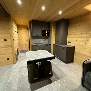 https://residence-les-vans.hotels-rhonealpes.com